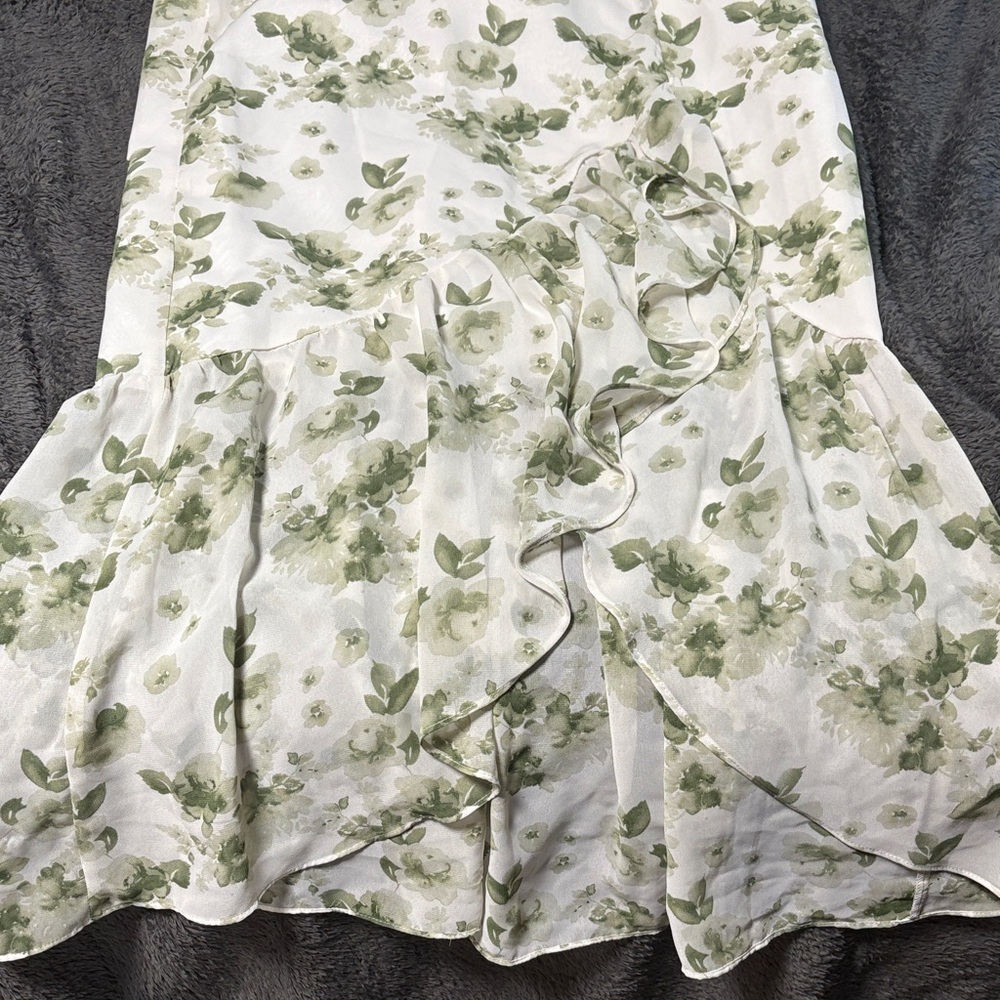 JJ’s House Floral Puff Sleeve Dress - Picture 3 of 4